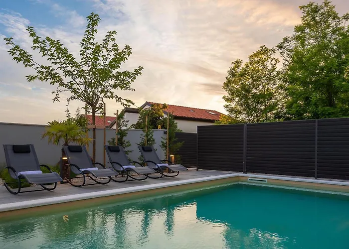 Tina * Privlaka (Zadar)