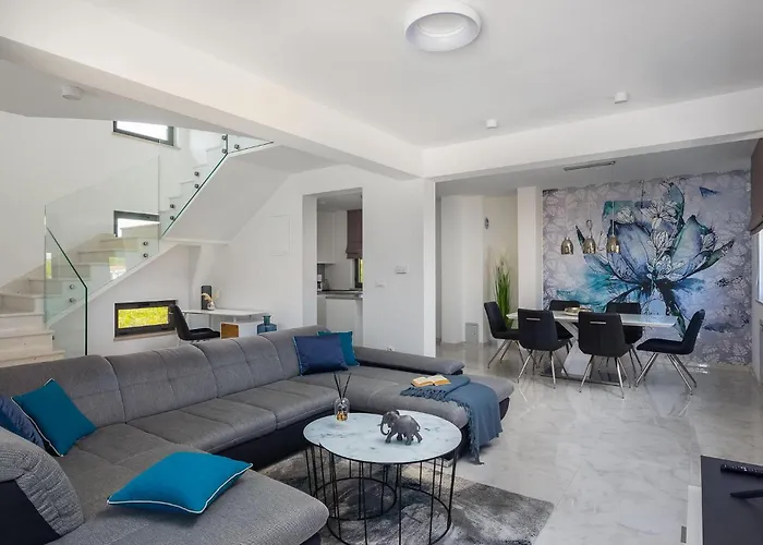 Tina Σπίτι διακοπών *