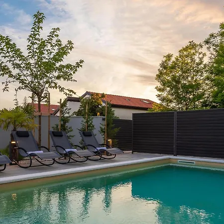 Tina * プリヴラカ