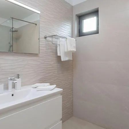 Tina プリヴラカ