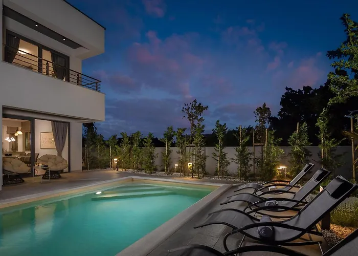 Сasa de vacaciones Tina